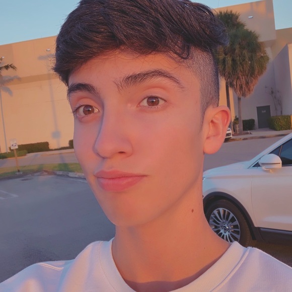 michaelcamelio5